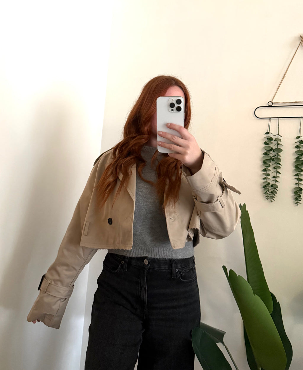 Livia Cropped Trench Coat

Step into timeless elegance with a modern twist — the Livia Cropped Trench is your new layering essential for effortless sophistication. Designed to flatter every figure, this cropped silhouette offers the perfect balance of structure and ease. From coffee dates to evening strolls, it’s the ultimate throw-on-and-go piece that instantly elevates your look.

✨ Details You’ll Love:

Chic cropped length: A fresh take on the classic trench, perfect for pairing with high-waisted jeans o
